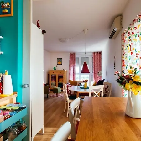 Awesome View Rainbow Apartment *